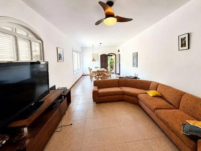 Casa venda em Petrópolis, Região Geográfica Intermediária de Petrópolis