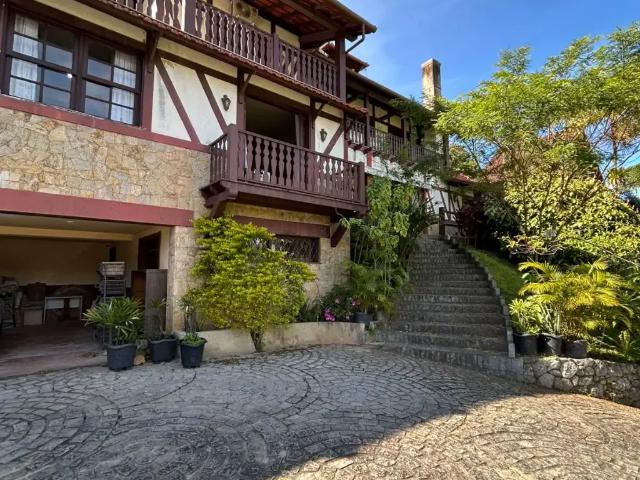 Casa venda em Região Geográfica Imediata de Petrópolis, Região Metropolitana do Rio de Janeiro
