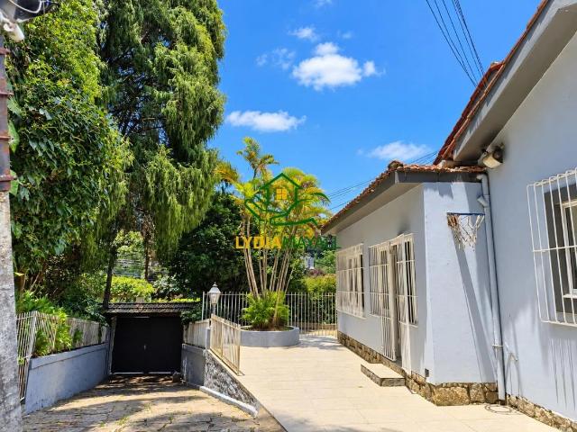Casa venda em Petrópolis, Região Geográfica Intermediária de Petrópolis