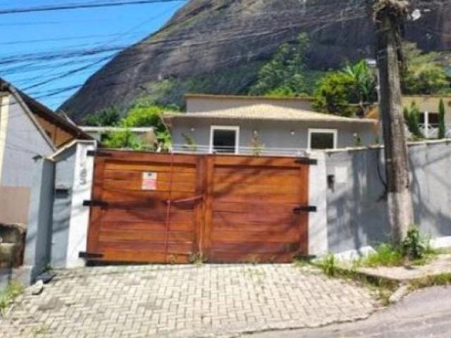 Casa venda em Petrópolis
