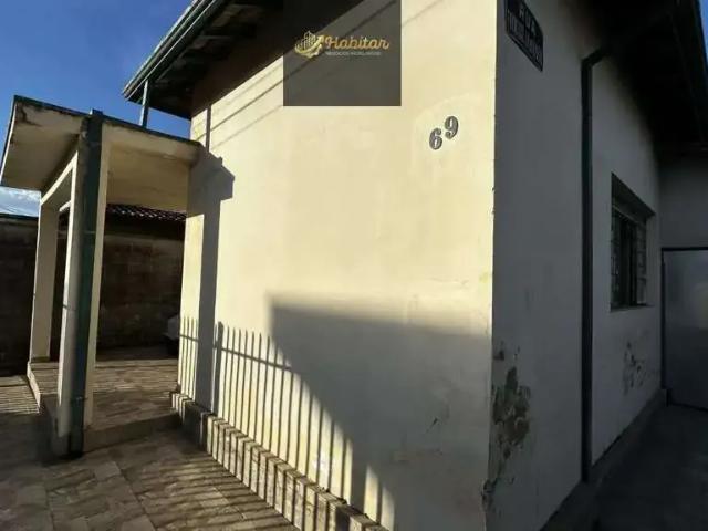 Casa venda em Região Imediata de Taubaté-Pindamonhangaba, Região Metropolitana do Vale do Paraíba e Litoral Norte
