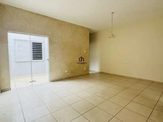Casa venda em Região Imediata de Taubaté-Pindamonhangaba, Região Metropolitana do Vale do Paraíba e Litoral Norte