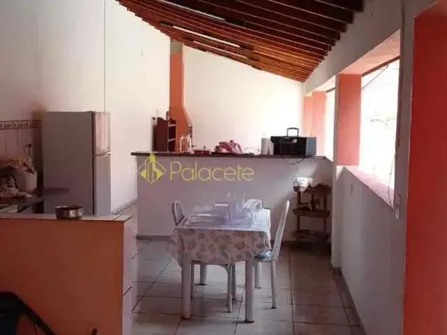 Casa venda em Região Imediata de Taubaté-Pindamonhangaba, Região Metropolitana do Vale do Paraíba e Litoral Norte