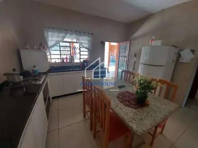 Casa venda em Região Imediata de Taubaté-Pindamonhangaba, Região Metropolitana do Vale do Paraíba e Litoral Norte