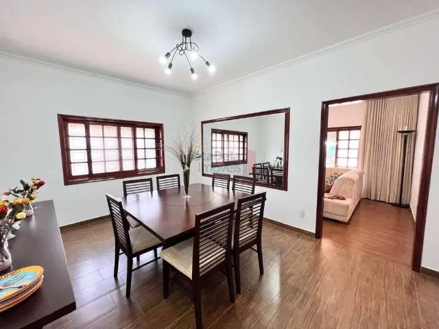 Casa venda em Região Imediata de Taubaté-Pindamonhangaba, Região Metropolitana do Vale do Paraíba e Litoral Norte