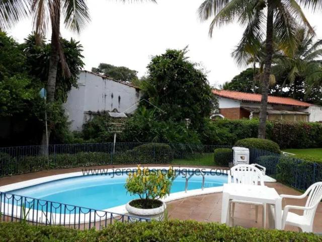 Casa venda em Região Imediata de Taubaté-Pindamonhangaba, Região Metropolitana do Vale do Paraíba e Litoral Norte
