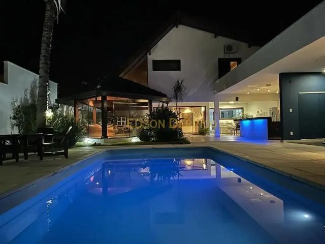 Casa venda em Região Imediata de Taubaté-Pindamonhangaba, Região Metropolitana do Vale do Paraíba e Litoral Norte