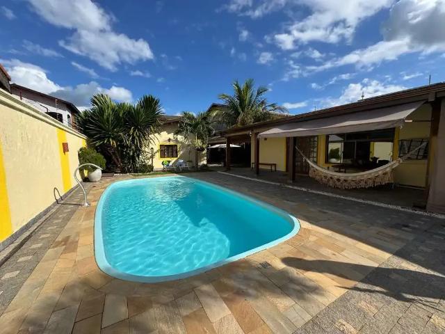 Casa venda em Região Imediata de Taubaté-Pindamonhangaba, Região Metropolitana do Vale do Paraíba e Litoral Norte