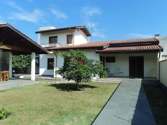 Casa venda em Região Imediata de Taubaté-Pindamonhangaba, Região Metropolitana do Vale do Paraíba e Litoral Norte