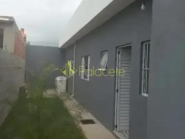 Casa venda em Região Imediata de Taubaté-Pindamonhangaba, Região Metropolitana do Vale do Paraíba e Litoral Norte