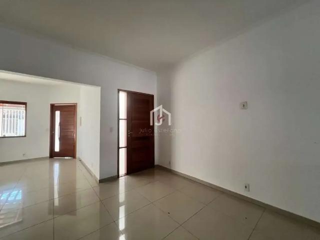 Casa venda em Região Imediata de Taubaté-Pindamonhangaba, Região Metropolitana do Vale do Paraíba e Litoral Norte
