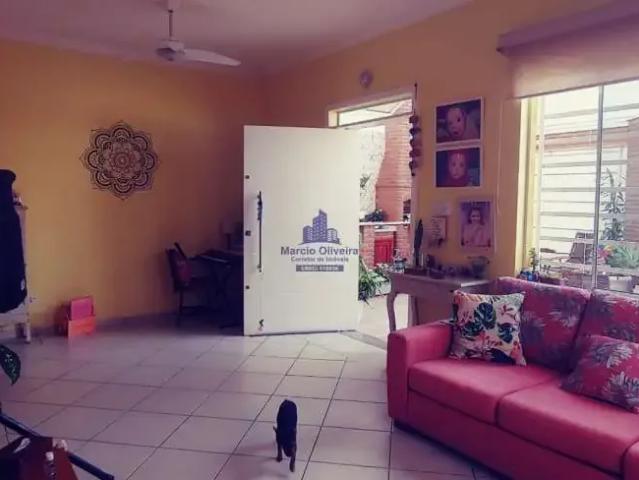 Casa venda em Região Imediata de Taubaté-Pindamonhangaba, Região Metropolitana do Vale do Paraíba e Litoral Norte