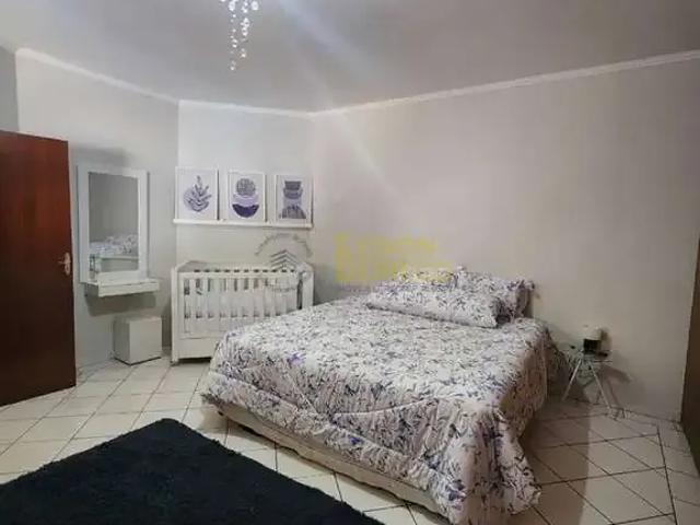 Casa venda em Região Imediata de Taubaté-Pindamonhangaba, Região Metropolitana do Vale do Paraíba e Litoral Norte