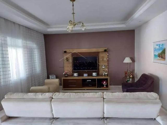 Casa venda em Região Imediata de Taubaté-Pindamonhangaba, Região Metropolitana do Vale do Paraíba e Litoral Norte
