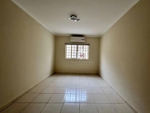 Casa venda em Região Imediata de Taubaté-Pindamonhangaba, Região Metropolitana do Vale do Paraíba e Litoral Norte