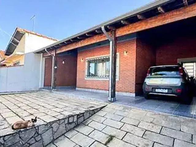 Casa venda em Região Imediata de Taubaté-Pindamonhangaba, Região Metropolitana do Vale do Paraíba e Litoral Norte