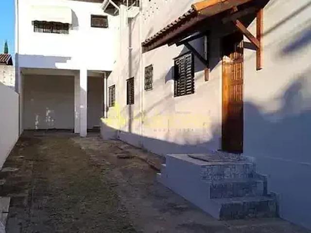 Casa venda em Região Imediata de Taubaté-Pindamonhangaba, Região Metropolitana do Vale do Paraíba e Litoral Norte