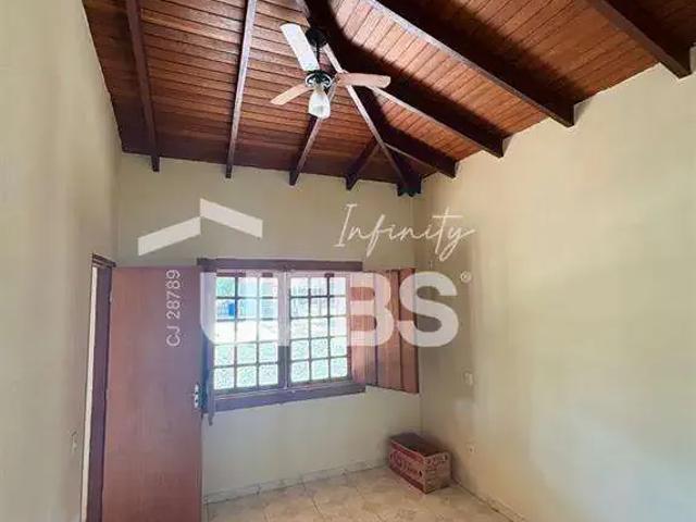 Casa venda em Região Geográfica Imediata de Anápolis, Região Integrada de Desenvolvimento do Distrito Federal e Entorno