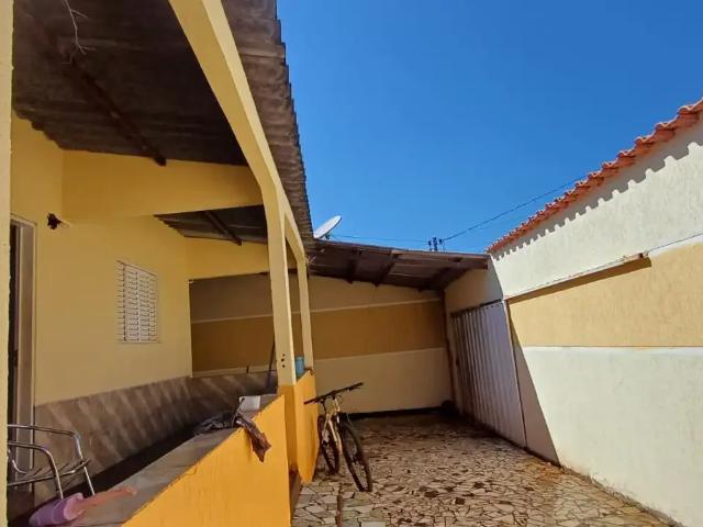Casa venda em Região Geográfica Imediata de Águas Lindas de Goiás, Região Integrada de Desenvolvimento do Distrito Federal e Entorno
