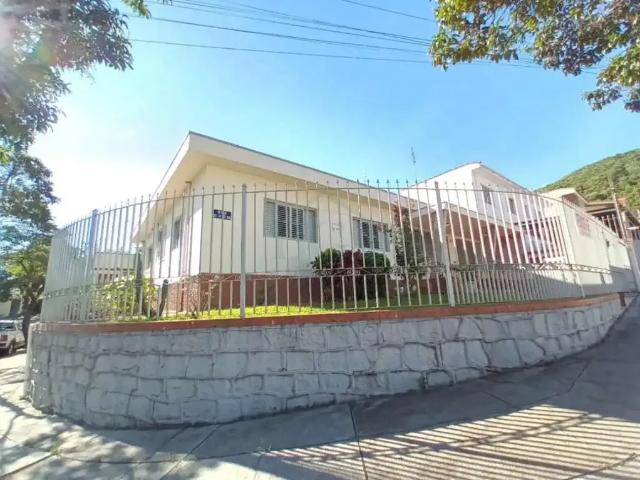 Casa venda em Poços de Caldas, Região Geográfica Intermediária de Pouso Alegre
