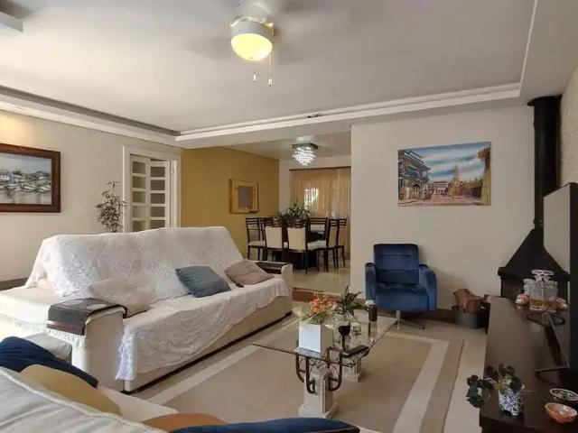 Casa venda em Região Geográfica Imediata de Porto Alegre, Região Metropolitana de Porto Alegre