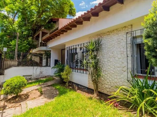 Casa venda em Passo da Areia, Porto Alegre