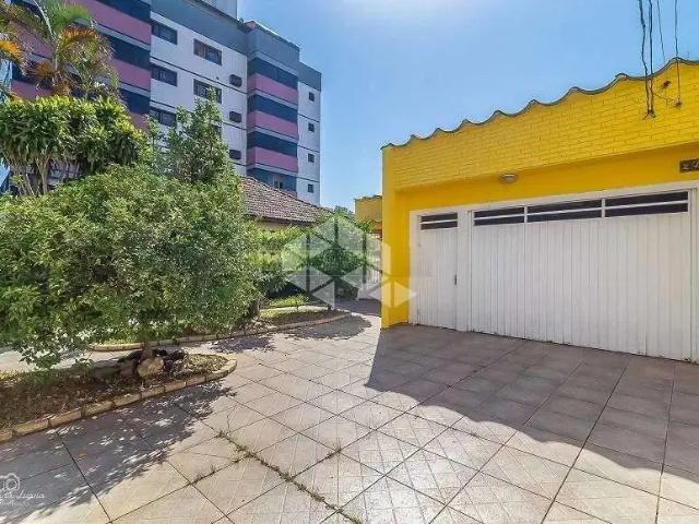 Casa venda em Passo da Areia, Porto Alegre