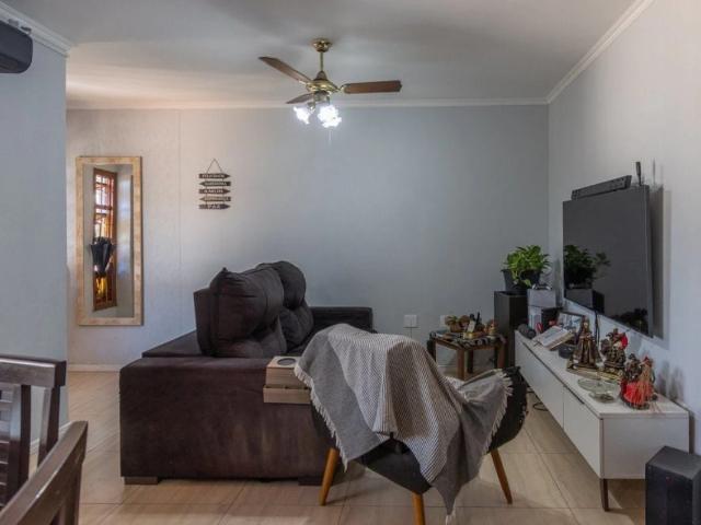 Casa venda em Costa e Silva, Porto Alegre