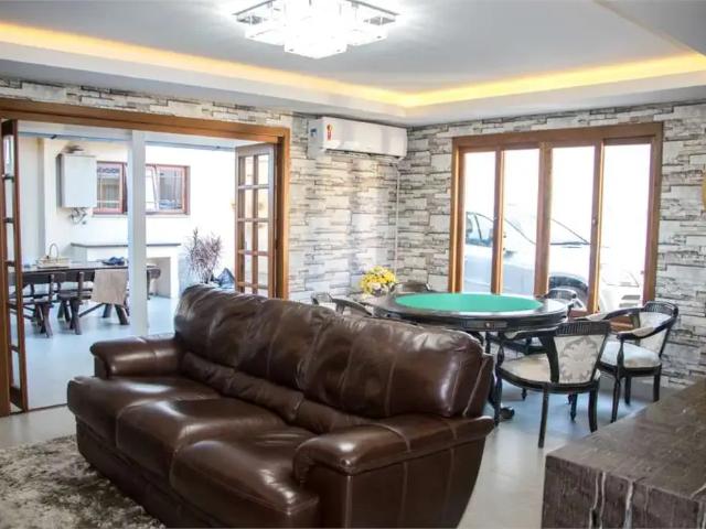 Casa venda em Região Geográfica Imediata de Porto Alegre, Região Metropolitana de Porto Alegre