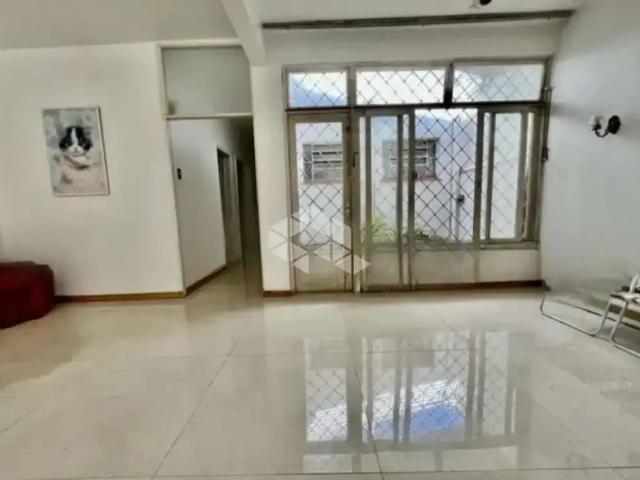 Casa venda em Jardim São Pedro, Porto Alegre