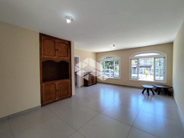 Casa venda em Costa e Silva, Porto Alegre