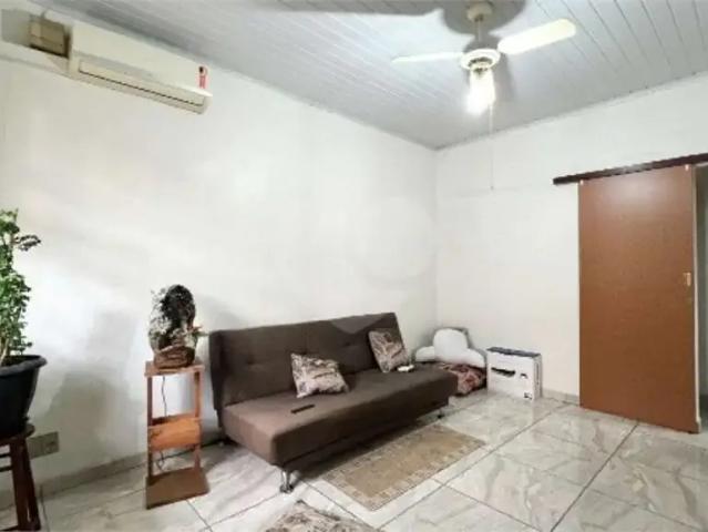 Casa venda em Vila do IAPI, Porto Alegre