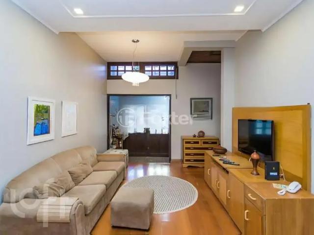 Casa venda em Passo da Areia, Porto Alegre
