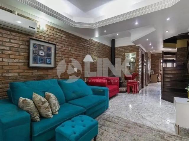 Casa venda em Passo da Areia, Porto Alegre