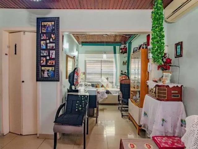 Casa venda em Costa e Silva, Porto Alegre