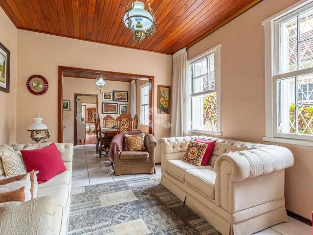 Casa venda em Região Geográfica Imediata de Porto Alegre, Região Metropolitana de Porto Alegre