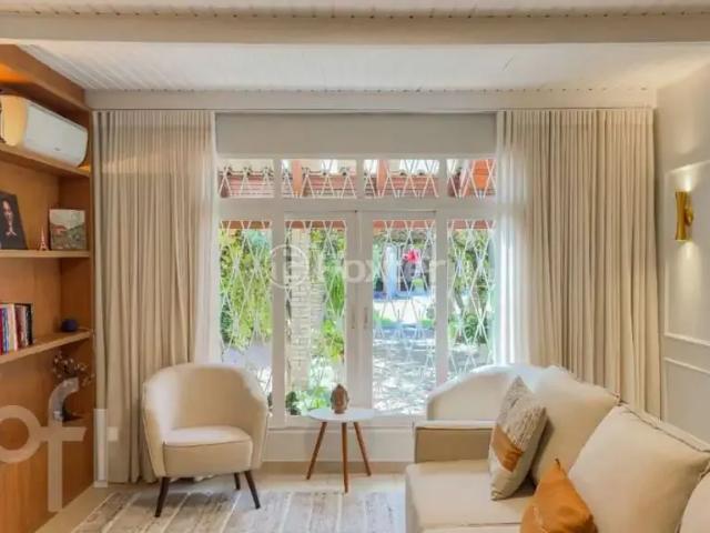 Casa venda em Região Geográfica Imediata de Porto Alegre, Região Metropolitana de Porto Alegre