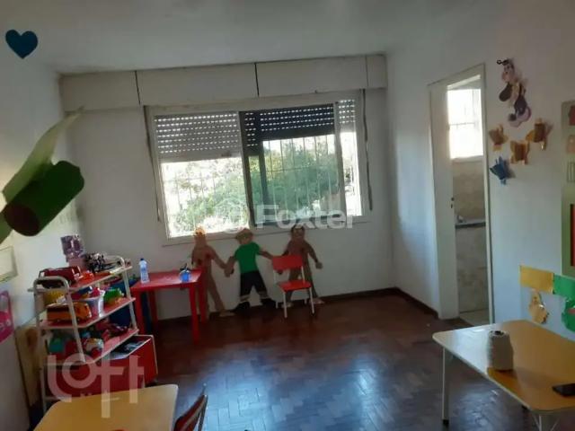 Casa venda em Vila Ipiranga, Porto Alegre