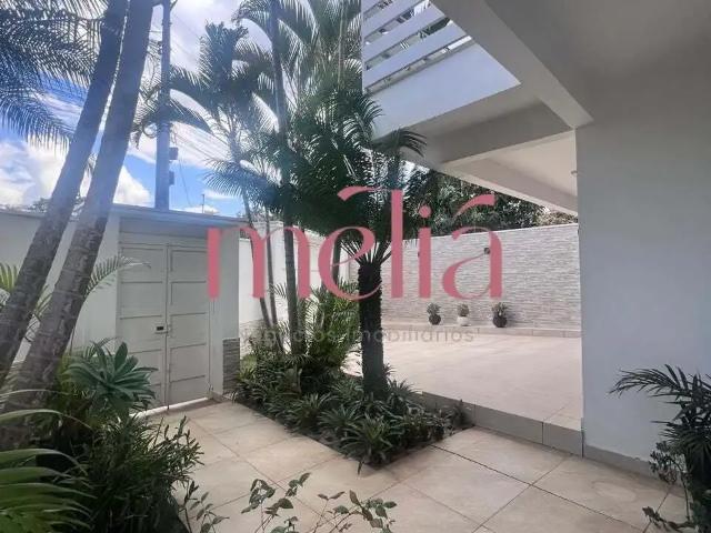 Casa venda em Pouso Alegre, Região Geográfica Intermediária de Pouso Alegre