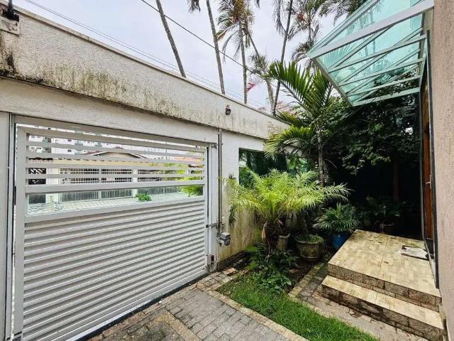 Casa venda em Região Imediata de Santos, Região Metropolitana da Baixada Santista