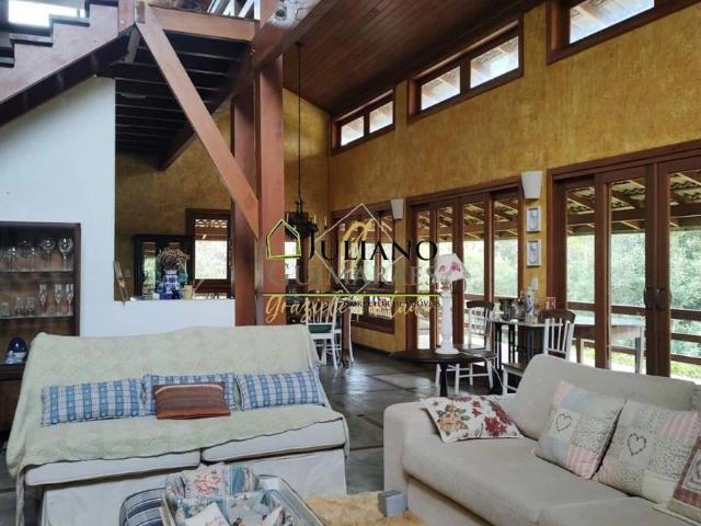 Casa venda em Rancho Queimado, Região Geográfica Intermediária de Florianópolis