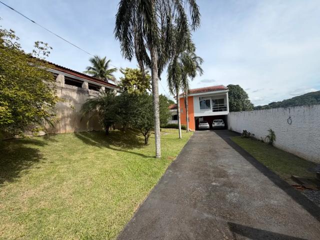 Casa venda em Região Imediata de Registro, Registro