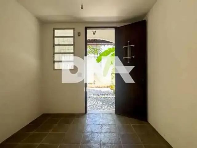 Casa venda em Região Geográfica Imediata do Rio de Janeiro, Região Metropolitana do Rio de Janeiro