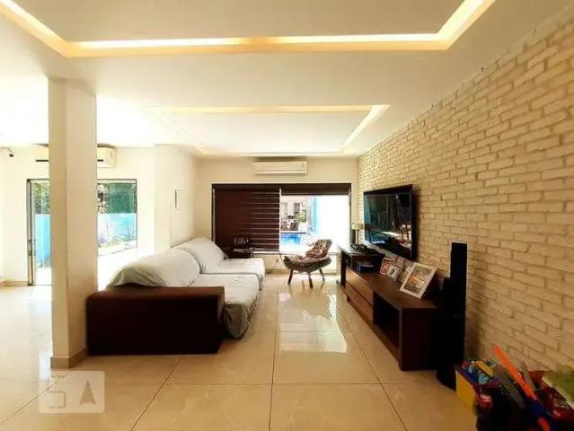 Casa venda em Região Geográfica Imediata do Rio de Janeiro, Região Metropolitana do Rio de Janeiro