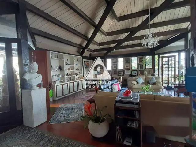 Casa venda em Região Geográfica Imediata do Rio de Janeiro, Região Metropolitana do Rio de Janeiro