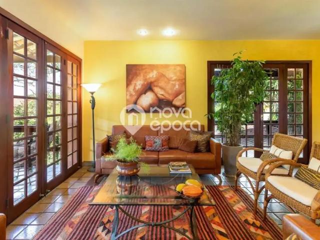 Casa venda em Região Geográfica Imediata do Rio de Janeiro, Região Metropolitana do Rio de Janeiro