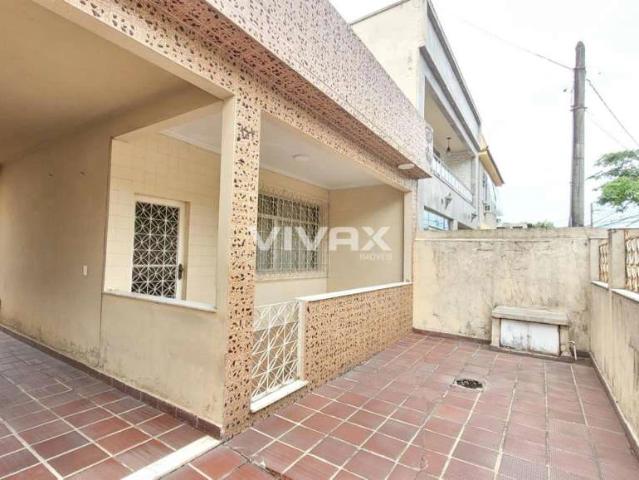 Casa venda em Marechal Hermes, Rio de Janeiro