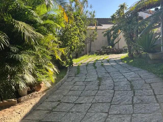 Casa aluguel em Região Geográfica Imediata do Rio de Janeiro, Região Metropolitana do Rio de Janeiro