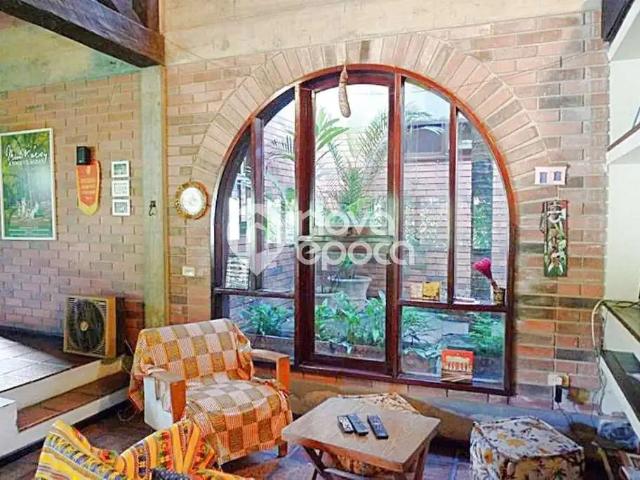 Casa venda em Região Geográfica Imediata do Rio de Janeiro, Região Metropolitana do Rio de Janeiro