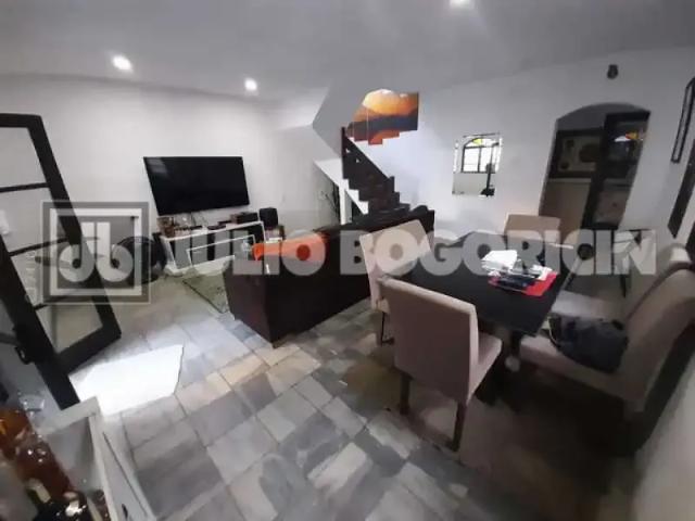 Casa venda em Região Geográfica Imediata do Rio de Janeiro, Região Metropolitana do Rio de Janeiro